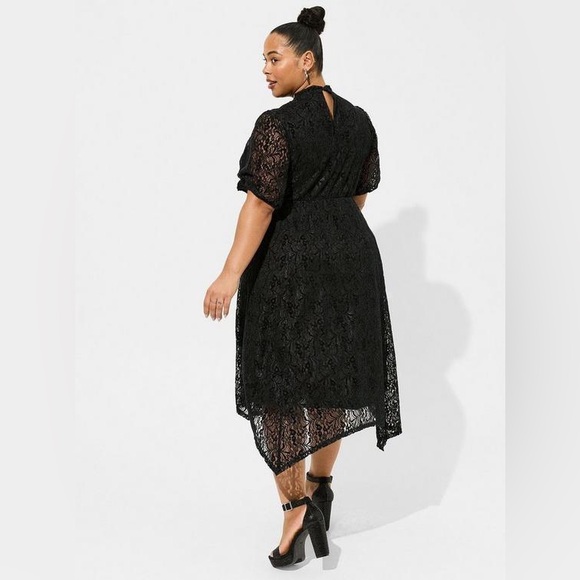 NWT Torrid 1X tea length flocked lace sharkbite hem dress black - Picture 2 of 7